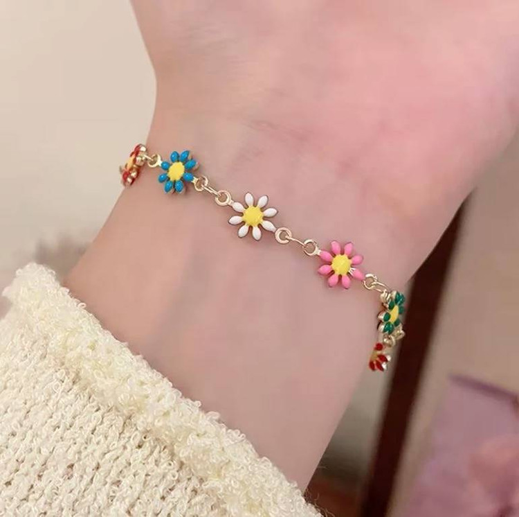 دستبند گل بابونه